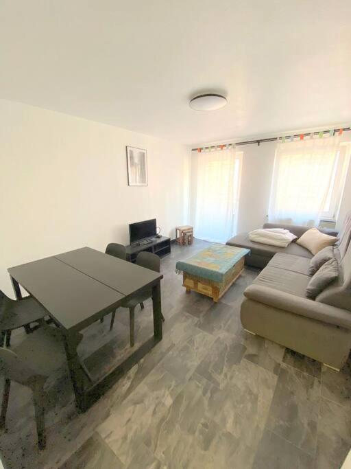 Fain Apartments Francoforte sul Meno Esterno foto